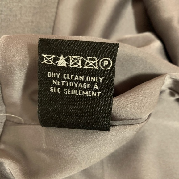 Le Chateau Gray Pencil Skirt - Picture 6 of 7